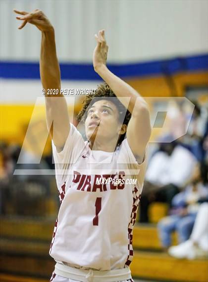 Thumbnail 1 in Braden River vs. Bayshore photogallery.