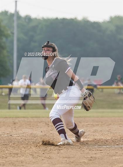 Thumbnail 1 in Greensburg Central Catholic vs Cranberry Area (PIAA 2A 1st Rd) photogallery.