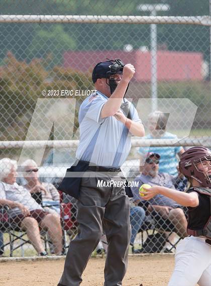 Thumbnail 3 in Greensburg Central Catholic vs Cranberry Area (PIAA 2A 1st Rd) photogallery.