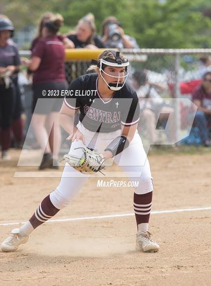 Thumbnail 2 in Greensburg Central Catholic vs Cranberry Area (PIAA 2A 1st Rd) photogallery.