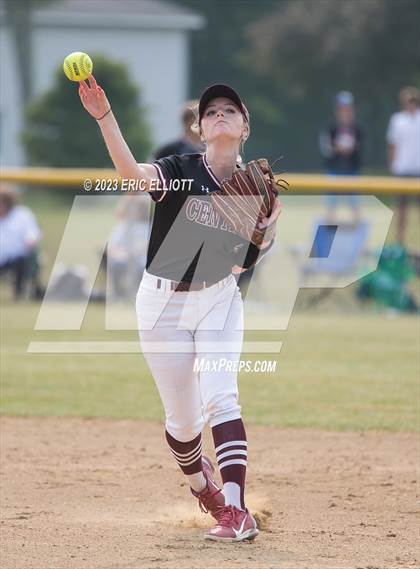 Thumbnail 1 in Greensburg Central Catholic vs Cranberry Area (PIAA 2A 1st Rd) photogallery.