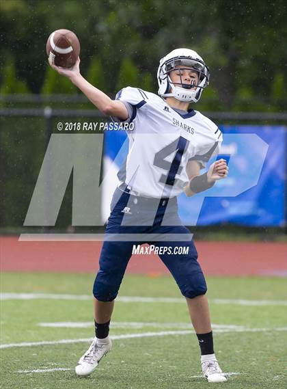 Thumbnail 2 in Eastport-South Manor vs Westhampton JV photogallery.