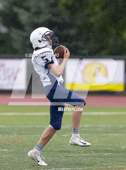 Thumbnail 2 in Eastport-South Manor vs Westhampton JV photogallery.