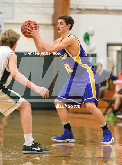 Thumbnail 1 in Lyons @ Glenbard West photogallery.