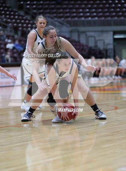 Thumbnail 1 in Enterprise vs. Beaver (UHSAA 2A 5th Place) photogallery.