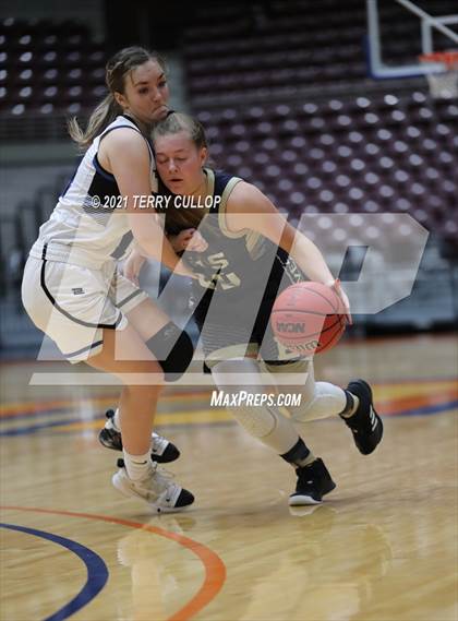 Thumbnail 2 in Enterprise vs. Beaver (UHSAA 2A 5th Place) photogallery.