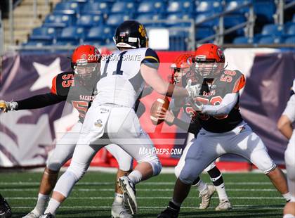 Thumbnail 1 in Littleton vs. Middleborough (MIAA Division 6 Final) photogallery.