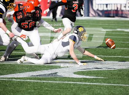 Thumbnail 2 in Littleton vs. Middleborough (MIAA Division 6 Final) photogallery.