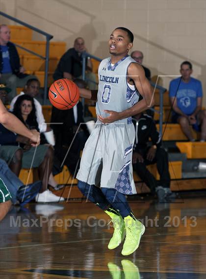 Thumbnail 1 in Greenforest vs. Lincoln (City of Palms Classic) photogallery.