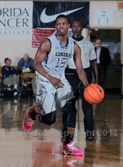 Thumbnail 2 in Greenforest vs. Lincoln (City of Palms Classic) photogallery.