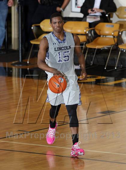 Thumbnail 3 in Greenforest vs. Lincoln (City of Palms Classic) photogallery.