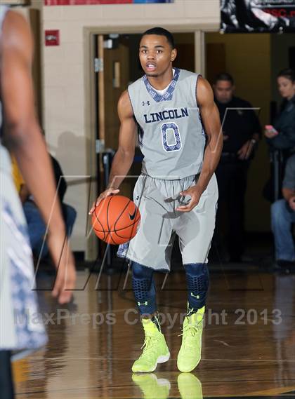 Thumbnail 2 in Greenforest vs. Lincoln (City of Palms Classic) photogallery.