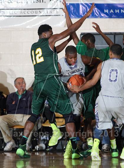 Thumbnail 2 in Greenforest vs. Lincoln (City of Palms Classic) photogallery.