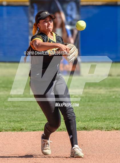 Thumbnail 1 in Newbury Park @ Agoura photogallery.