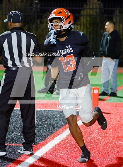 Thumbnail 1 in La Habra vs San Jacinto (CIF SS D4 Final) photogallery.