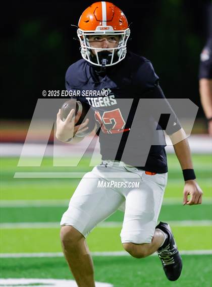 Thumbnail 1 in La Habra vs San Jacinto (CIF SS D4 Final) photogallery.