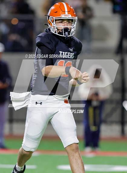 Thumbnail 2 in La Habra vs San Jacinto (CIF SS D4 Final) photogallery.