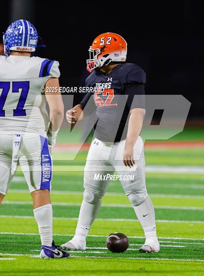 Thumbnail 1 in La Habra vs San Jacinto (CIF SS D4 Final) photogallery.