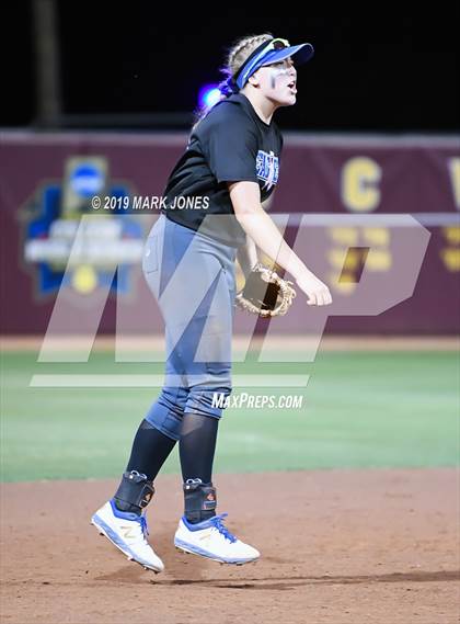 Thumbnail 1 in Pinnacle vs. O'Connor (AIA 6A Final)  photogallery.