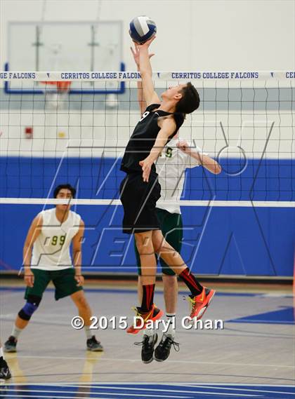 Thumbnail 2 in Damien vs. Arrowhead Christian (CIF-SS D5 Final) photogallery.