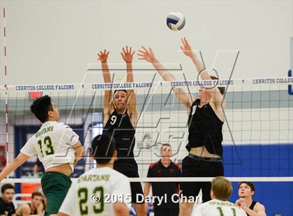 Thumbnail 2 in Damien vs. Arrowhead Christian (CIF-SS D5 Final) photogallery.