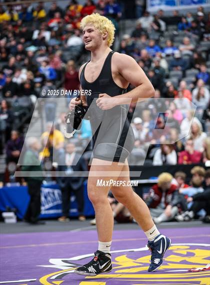 Thumbnail 1 in CHSAA State Championship 2A/3A Finals photogallery.