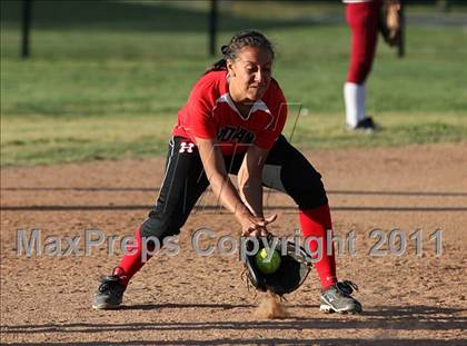 Thumbnail 1 in La Canada vs. Hart (T.O. Tournament) photogallery.