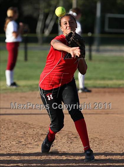Thumbnail 2 in La Canada vs. Hart (T.O. Tournament) photogallery.