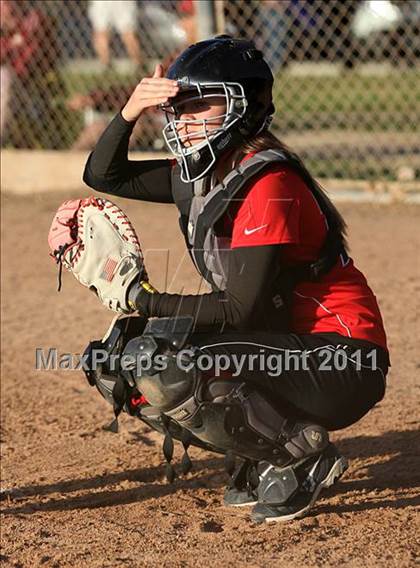Thumbnail 2 in La Canada vs. Hart (T.O. Tournament) photogallery.