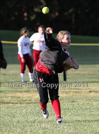 Thumbnail 3 in La Canada vs. Hart (T.O. Tournament) photogallery.