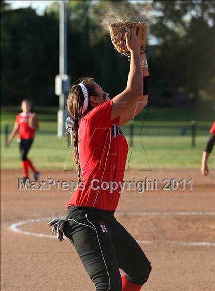 Thumbnail 3 in La Canada vs. Hart (T.O. Tournament) photogallery.