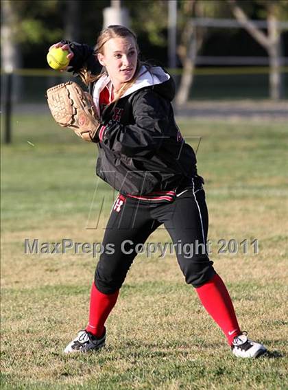 Thumbnail 3 in La Canada vs. Hart (T.O. Tournament) photogallery.