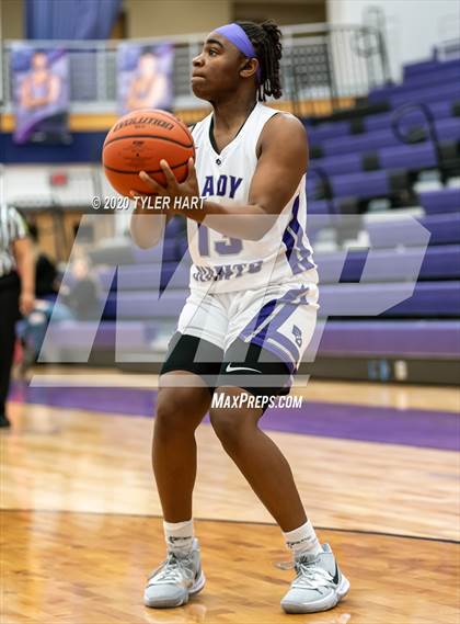 Thumbnail 2 in Avon vs. Ben Davis (Ben Davis Holiday Classic) photogallery.