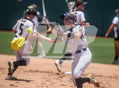 Thumbnail 1 in Sweeny vs. Liberty (UIL 4A State Championship) photogallery.