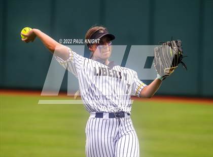 Thumbnail 3 in Sweeny vs. Liberty (UIL 4A State Championship) photogallery.
