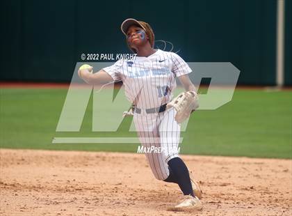 Thumbnail 3 in Sweeny vs. Liberty (UIL 4A State Championship) photogallery.