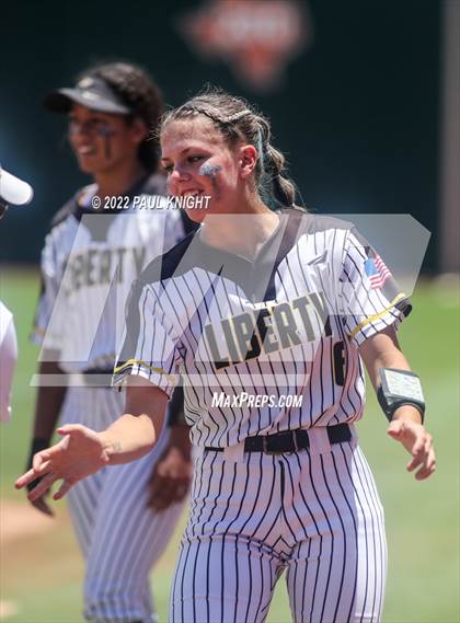 Thumbnail 2 in Sweeny vs. Liberty (UIL 4A State Championship) photogallery.