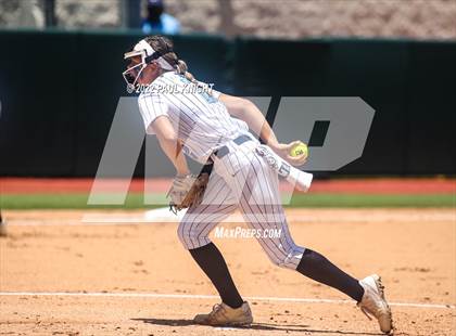 Thumbnail 3 in Sweeny vs. Liberty (UIL 4A State Championship) photogallery.