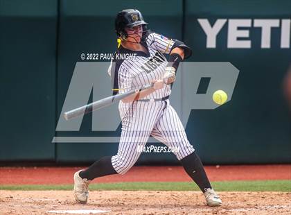 Thumbnail 2 in Sweeny vs. Liberty (UIL 4A State Championship) photogallery.