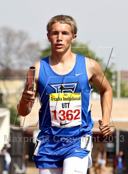 Thumbnail 3 in Arcadia Invitational (Distance Medley) photogallery.
