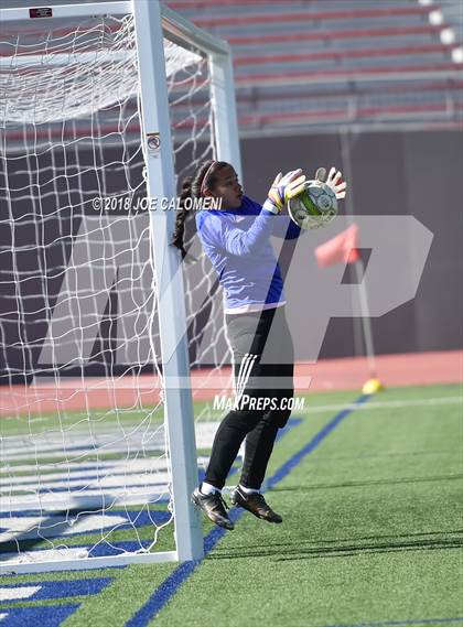 Thumbnail 2 in Burbank Vs Chapin (SAISD Tournament) photogallery.