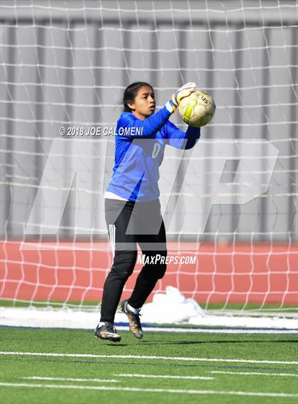 Thumbnail 2 in Burbank Vs Chapin (SAISD Tournament) photogallery.
