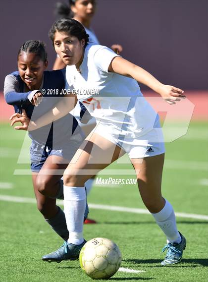 Thumbnail 3 in Burbank Vs Chapin (SAISD Tournament) photogallery.