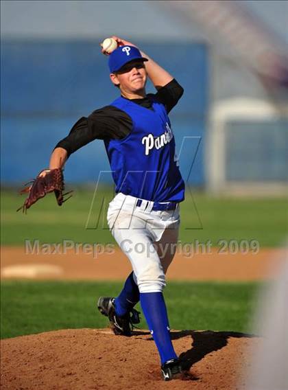 Thumbnail 3 in Charter Oak @ Diamond Ranch photogallery.