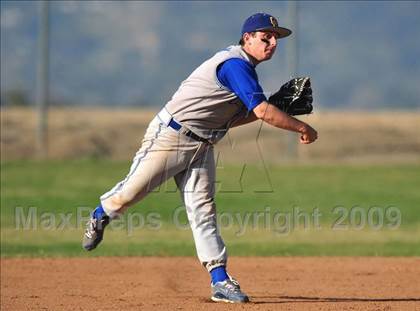 Thumbnail 2 in Charter Oak @ Diamond Ranch photogallery.