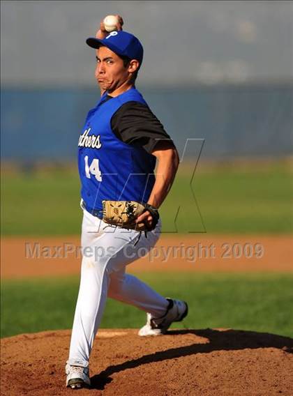 Thumbnail 2 in Charter Oak @ Diamond Ranch photogallery.