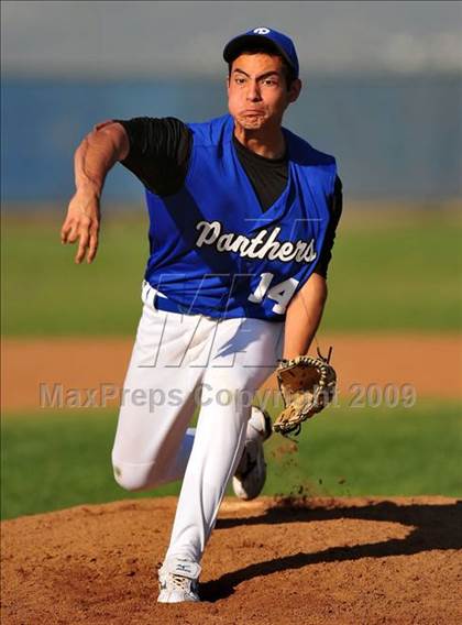 Thumbnail 3 in Charter Oak @ Diamond Ranch photogallery.