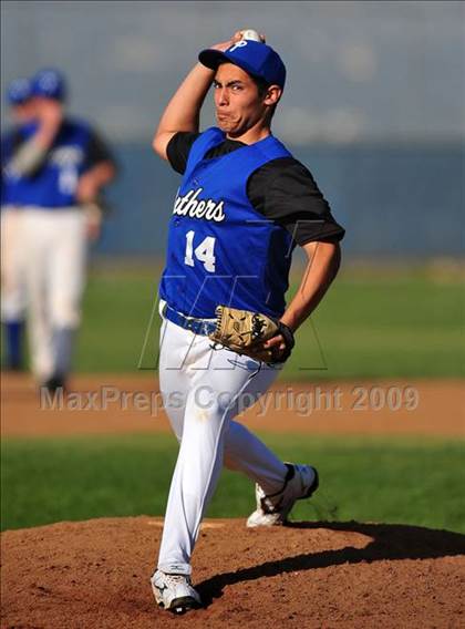 Thumbnail 2 in Charter Oak @ Diamond Ranch photogallery.