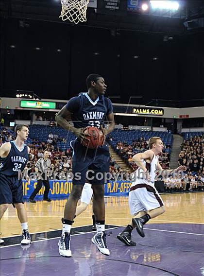 Thumbnail 1 in Woodcreek vs. Oakmont (CIF SJS D2 Final) photogallery.