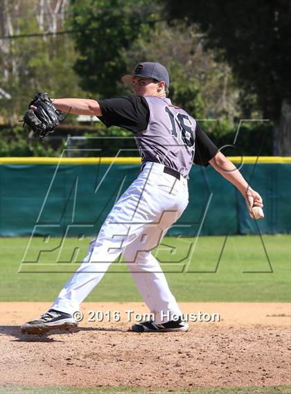 Thumbnail 3 in Glendora vs. Upland photogallery.